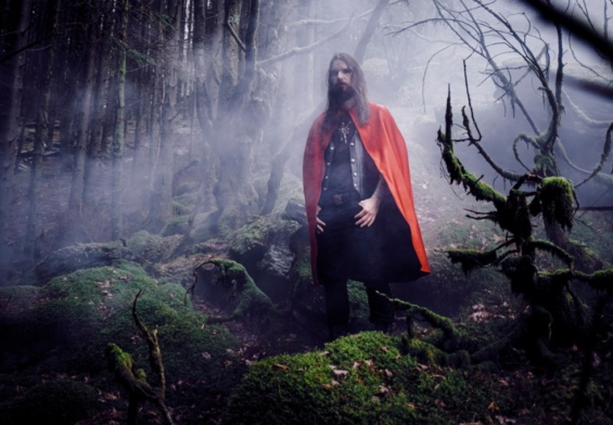 HJELVIK comparte el video oficial de ‘North Tsar’