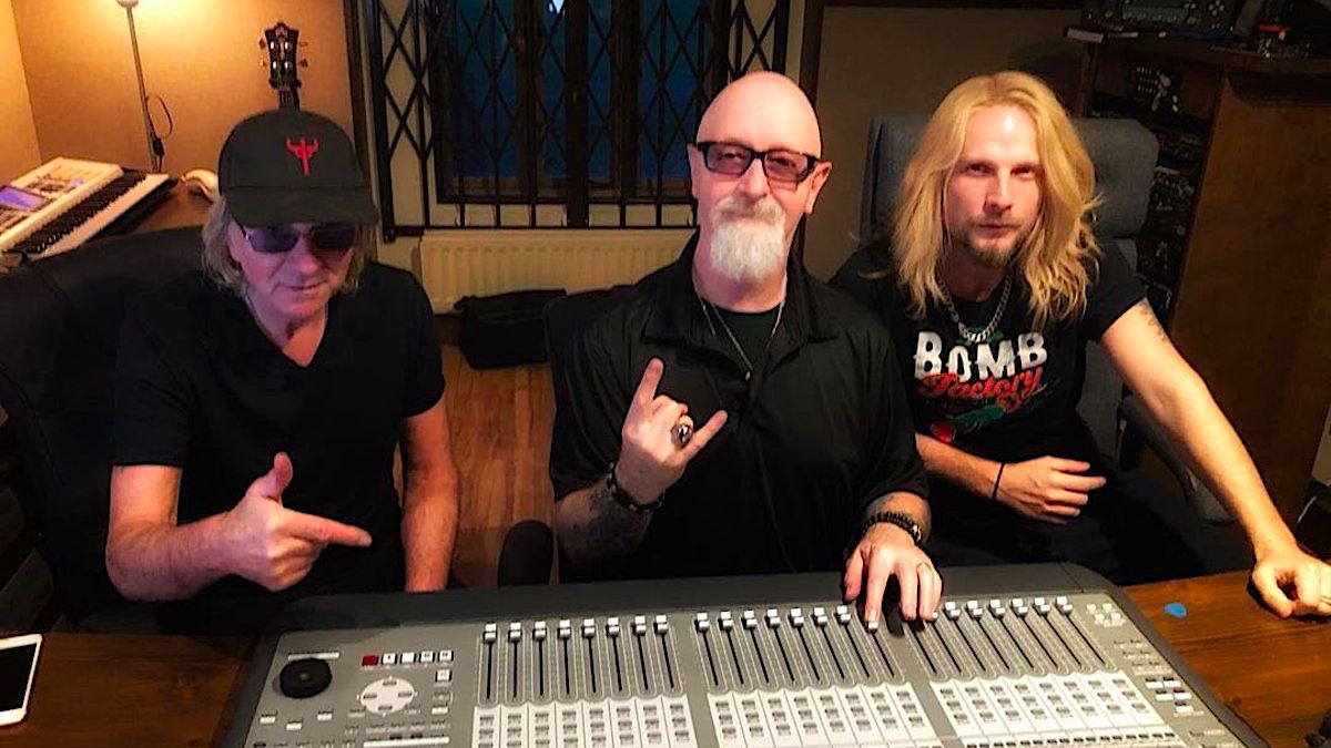 [Judas Priest] tiene prácticamente un álbum completo para ser grabado