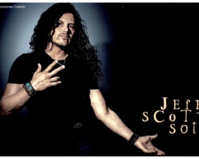 [JEFF SCOTT SOTO] anuncia su álbum “Wide Awake (In My Dreamland)”, y lanza su video “Without You”.