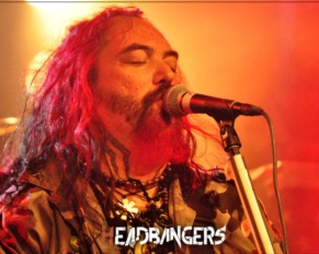 [Max Cavalera] explica por qué corto sus rastas