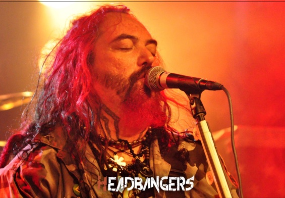 [Max Cavalera] explica por qué corto sus rastas