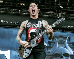 Matt Heafy [TRIVIUM] lanza un sencillo solista, ‘My Mother Told Me’.