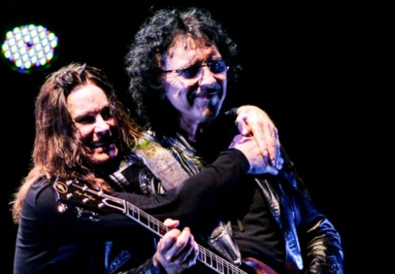 [OZZY OSBOURNE] y [TONY IOMMI] más juntos que nunca en los últimos 18 meses.