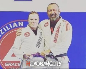 ¡[Dave Mustaine] obtiene el cinturón morado de Jiu-Jitsu a los 59 años!