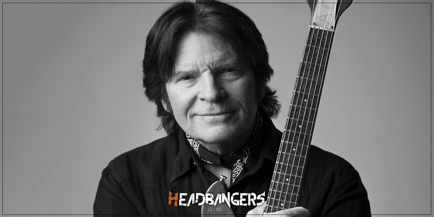 [John Fogerty] ex [Creedence Clearwater Revival] canta el final de la era Trump