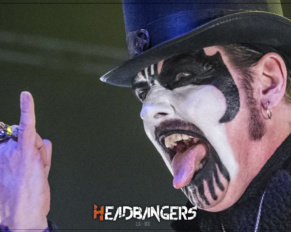 Se filtra rara fotografía de [King Diamond] con su hijo de 4 años de edad