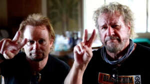 EMOTIVO: [Sammy Hagar] y [Michael Anthony] quieren hacer un show especial