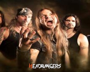 Cantante de [Iced Earth], [Stu Block] Reacciona ante indignación de los fans