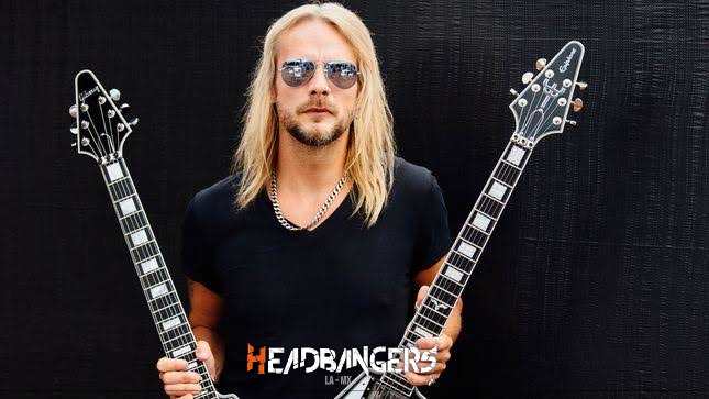 [Richie Faulkner] de [Judas Priest] detalla todo sobre su nueva guitarra ‘Signature Flying V’