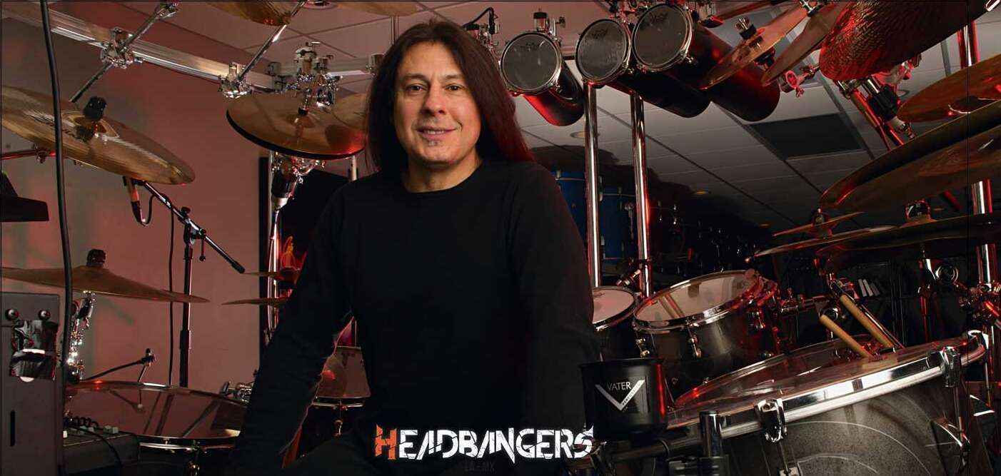 [Mike Mangini] de [Dream Theater] habla sobre su técnica de percusión.