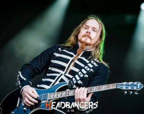 Ex guitarrista de [Sabaton] condenado por abuso sexual a una menor