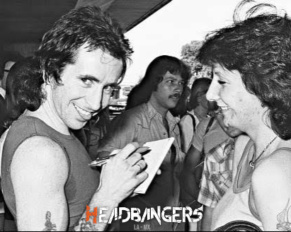 [Mark Evans]: ‘[Bon Scott] era como el tío borracho que todos tenemos’