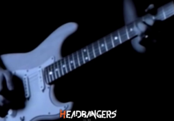 Comenzó subasta por guitarra que usó [Kirk Hammett] en el vídeo ‘One’ de [Metallica]