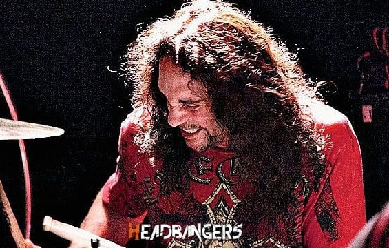 Nostalgia! No te pierdas a [Nick Menza] Interpretando [The Conjuring]