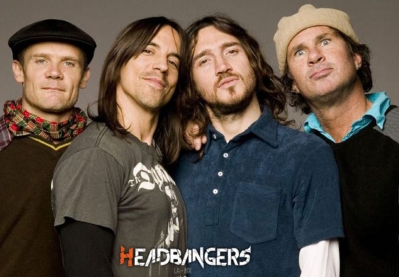 Wow! [Red Hot Chili Peppers] venden su catalogo de publicación