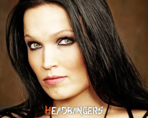 [Tarja Turunen] publicará su versión de los hechos