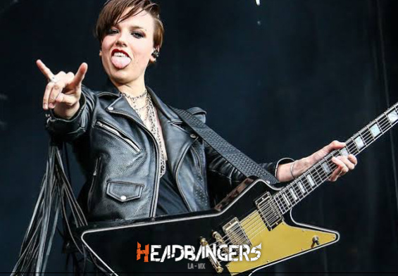 [Lzzy Hale] de [Halestorm] es la primera mujer embajadora de un mounstro de las guitarras