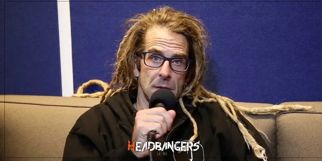 [Randy Blythe] llora a un familiar muy cercano