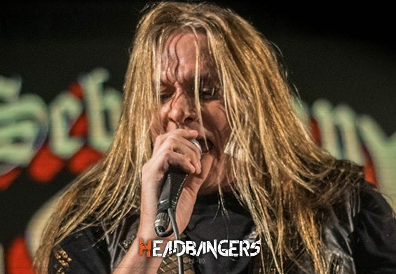 [Sebastian Bach] positivo para Covid