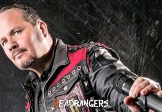 [Tim ‘Ripper’ Owens]: ‘Obtuve mi vacuna y ahora estoy listo para sacudir el mundo’