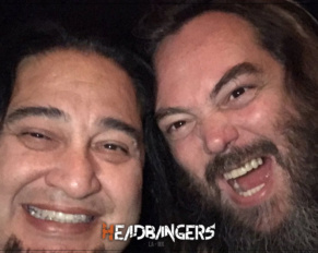 ¿Cómo se conocieron [Dino Cazares] y [Max Cavalera]?