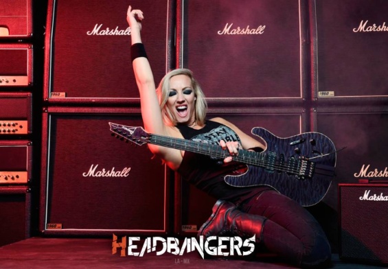 [Nita Strauss] conquista las listas de Billboard con su trabajo solista