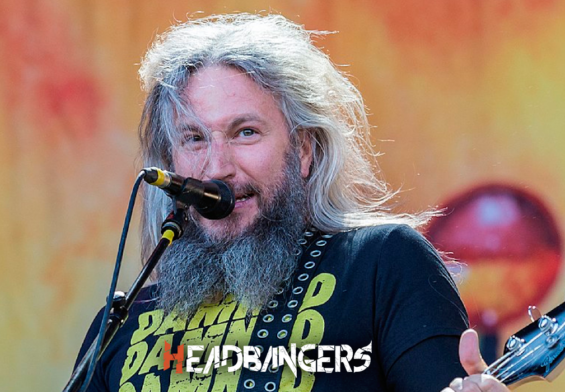 [Troy Sanders] revela los secretos de la longevidad de [Mastodon]