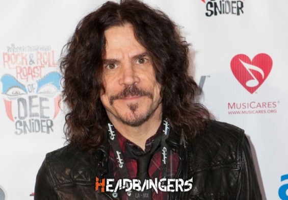 [Tony Harnell] declara que [Dream Theater] se acercó a él antes de que llegara Labrie.