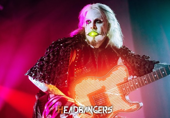 [John 5] grabará un álbum en vivo en su próxima gira y aparecerá en un documental.