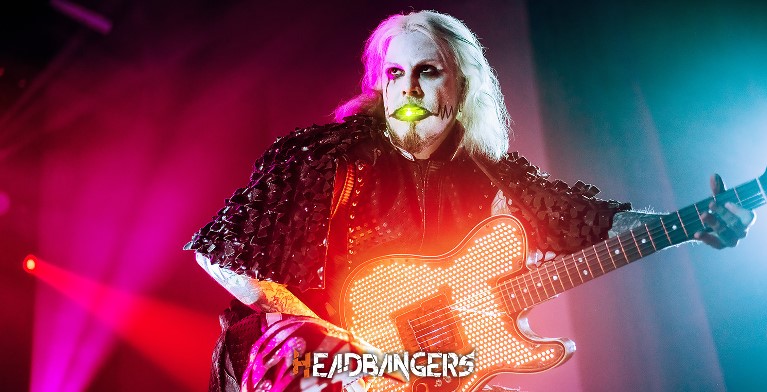 [John 5] grabará un álbum en vivo en su próxima gira y aparecerá en un documental.