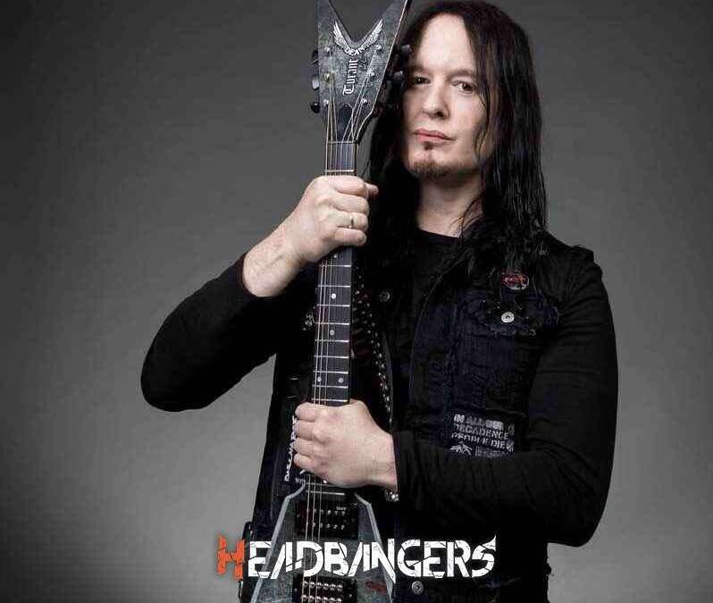 [Michael Amott] nombra sus tres canciones favoritas de los tres cantantes de [Arch Enemy].