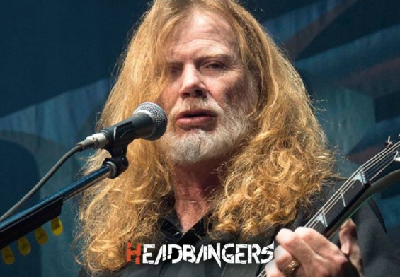 [Dave Mustaine] se enoja con guardia de seguridad en pleno concierto