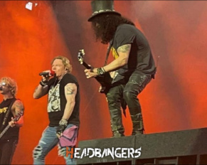 ¡Guns N’Roses hace cover de AC/DC en vivo!