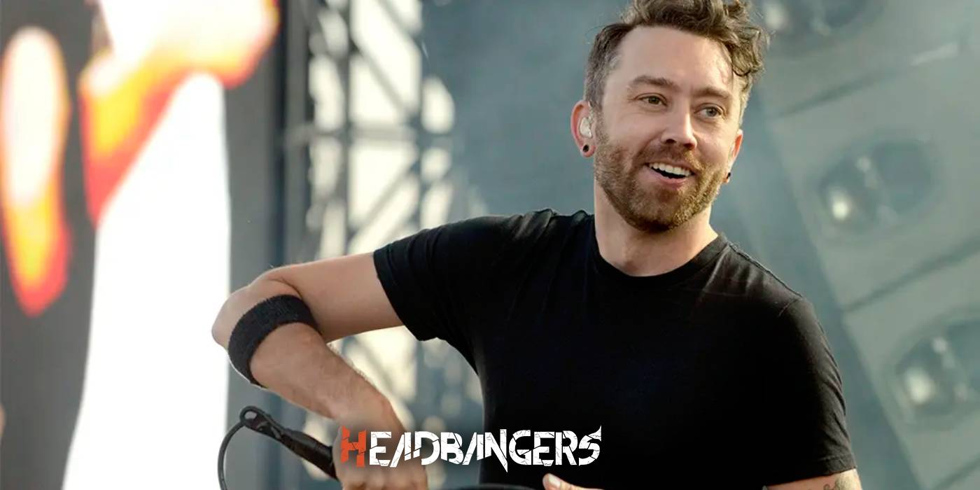 ¡Ouch!: Tremenda caída del vocal de Rise Against que no lo permitió parar