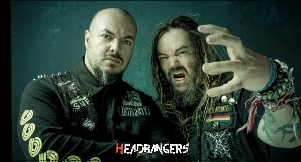 [Max] e [Igor Cavalera] se encuentran dando una icónica gira