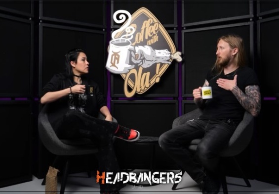 Jen Majura se asincera con Ola Englund y habla sobre su salida de Evanescence.