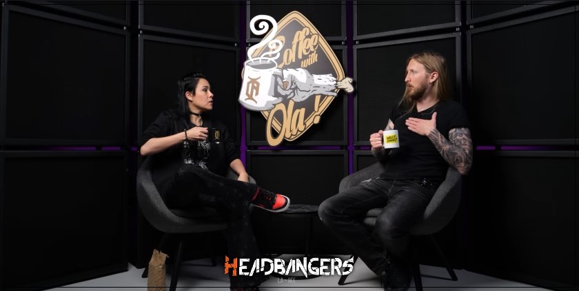 Jen Majura se asincera con Ola Englund y habla sobre su salida de Evanescence.