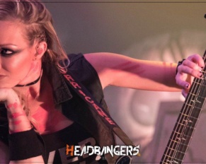 Nita Strauss dejará de tocar con Alice Cooper