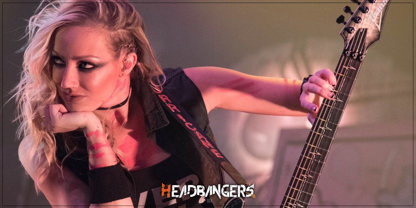 Nita Strauss dejará de tocar con Alice Cooper