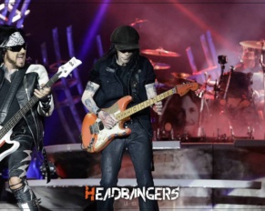 ¡Grave noticia sobre la salud de Mick Mars!