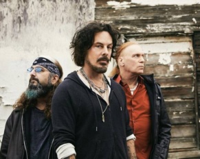 [Conciertos] – ¡IMPERDIBLE!: The Winery Dogs regresa a la Argentina