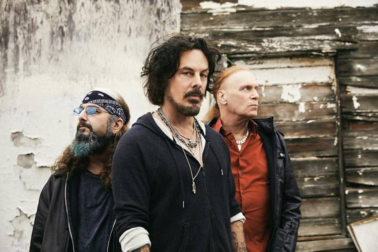 [Conciertos] – ¡IMPERDIBLE!: The Winery Dogs regresa a la Argentina