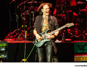 [LiveReview] – Steve Vai deja en absoluta agonía a regios