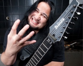 Dino Cazares: ‘Fear Factory no encaja en ningún género’