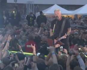 James Hetfield de Metallica insulta a un fan