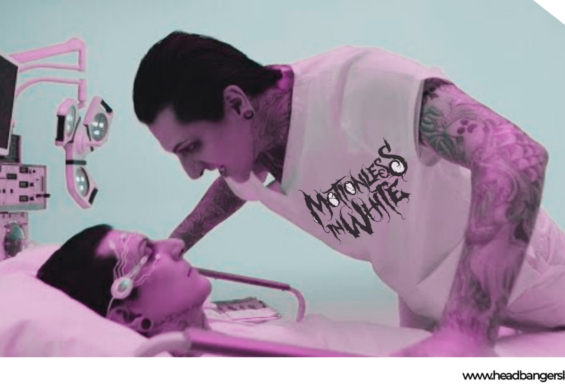 Motionless In White vuelve a la vida en su nuevo videoclip «Sign Of Life»